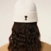 Ami de Coeur Beanie din lână albă Ami de Coeur Beanie din lână albă