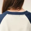 Ami de Coeur T-Shirt din bumbac alb și albastru cu patch-uri tricotate Ami de Coeur T-Shirt din bumbac alb și albastru cu patch-uri tricotate