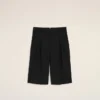 Bermude largi din lână nouă, de culoare neagră, cu talie joasă Bermude largi din lână nouă, de culoare neagră, cu talie joasă