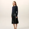 Cardigan albastru din lână cu guler rotund și Ami de Coeur în contrast Cardigan albastru din lână cu guler rotund și Ami de Coeur în contrast