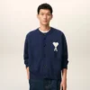 Cardigan Ami de Coeur cu guler rotund din lână albastră Cardigan Ami de Coeur cu guler rotund din lână albastră