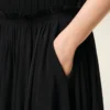 Fustă midi Corolla din mătase amestecată, de culoare neagră Fustă midi Corolla din mătase amestecată, de culoare neagră