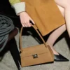 Geantă mică Mimi din piele de vacă maro