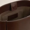 Geantă tip sac Carrousel din piele netedă maro Geantă tip sac Carrousel din piele netedă maro