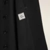 Jachetă dreaptă din lână nouă neagră, cu un singur rând de nasturi Jachetă dreaptă din lână nouă neagră, cu un singur rând de nasturi