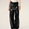 Pantaloni cu centură din piele de miel neagră Pantaloni cu centură din piele de miel neagră