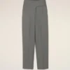 Pantaloni gri din lână nouă, cu centură înfășurată