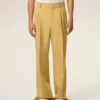 Pantaloni largi cu talie joasă din lână nouă galbenă Pantaloni largi cu talie joasă din lână nouă galbenă
