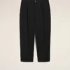 Pantaloni negri oversized din bumbac, croi carot