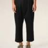 Pantaloni negri oversized din bumbac, croi carot