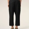 Pantaloni negri oversized din bumbac, croi carot