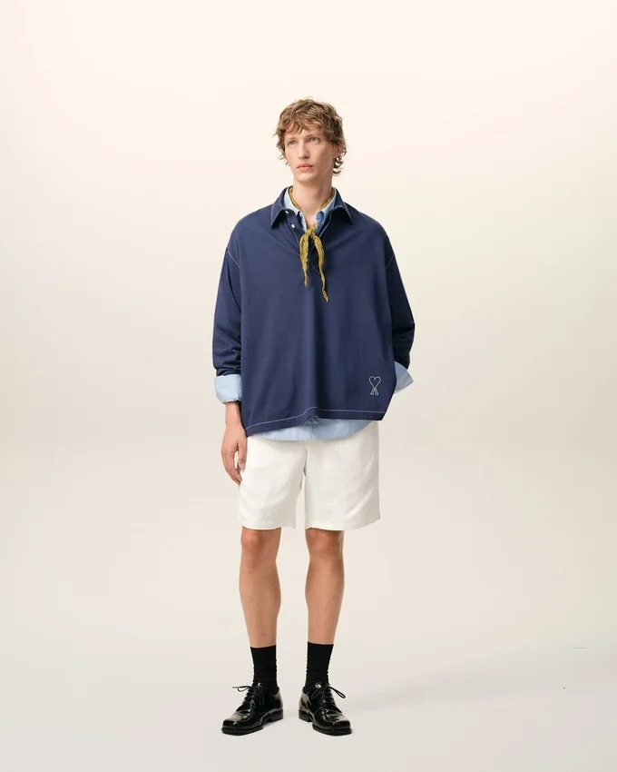 Pantaloni scurți Ami de Coeur din amestec de in, de culoare bej, cu talie elastică Pantaloni scurți Ami de Coeur din amestec de in, de culoare bej, cu talie elastică