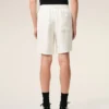 Pantaloni scurți Ami de Coeur din amestec de in, de culoare bej, cu talie elastică Pantaloni scurți Ami de Coeur din amestec de in, de culoare bej, cu talie elastică