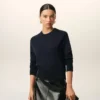 Pulover albastru din lână cu guler rotund și broderie Ami de Coeur în contrast