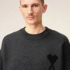 Pulover Ami de Coeur cu guler rotund din lână gri Pulover Ami de Coeur cu guler rotund din lână gri