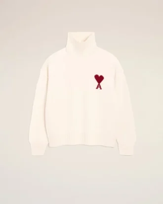 Pulover din lână naturală cu guler în formă de pâlnie și broderie Ami de Coeur în contrast