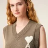 Pulover fără mâneci Ami de Coeur din lână și bumbac, bej Pulover fără mâneci Ami de Coeur din lână și bumbac, bej