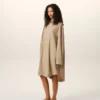 Rochie-cămașă largă Ami de Coeur din lână nouă, bej Rochie-cămașă largă Ami de Coeur din lână nouă, bej