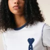 Tricou alb Ami de Coeur cu patch-uri tricotate Tricou alb Ami de Coeur cu patch-uri tricotate