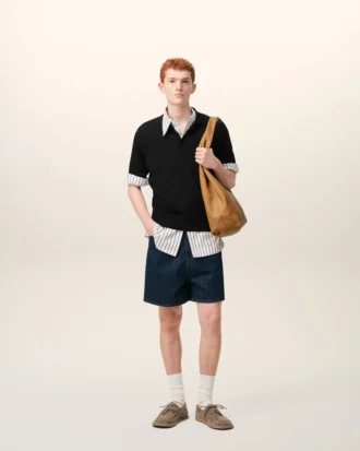 Tricou polo negru din tricot cu mâneci scurte Tricou polo negru din tricot cu mâneci scurte